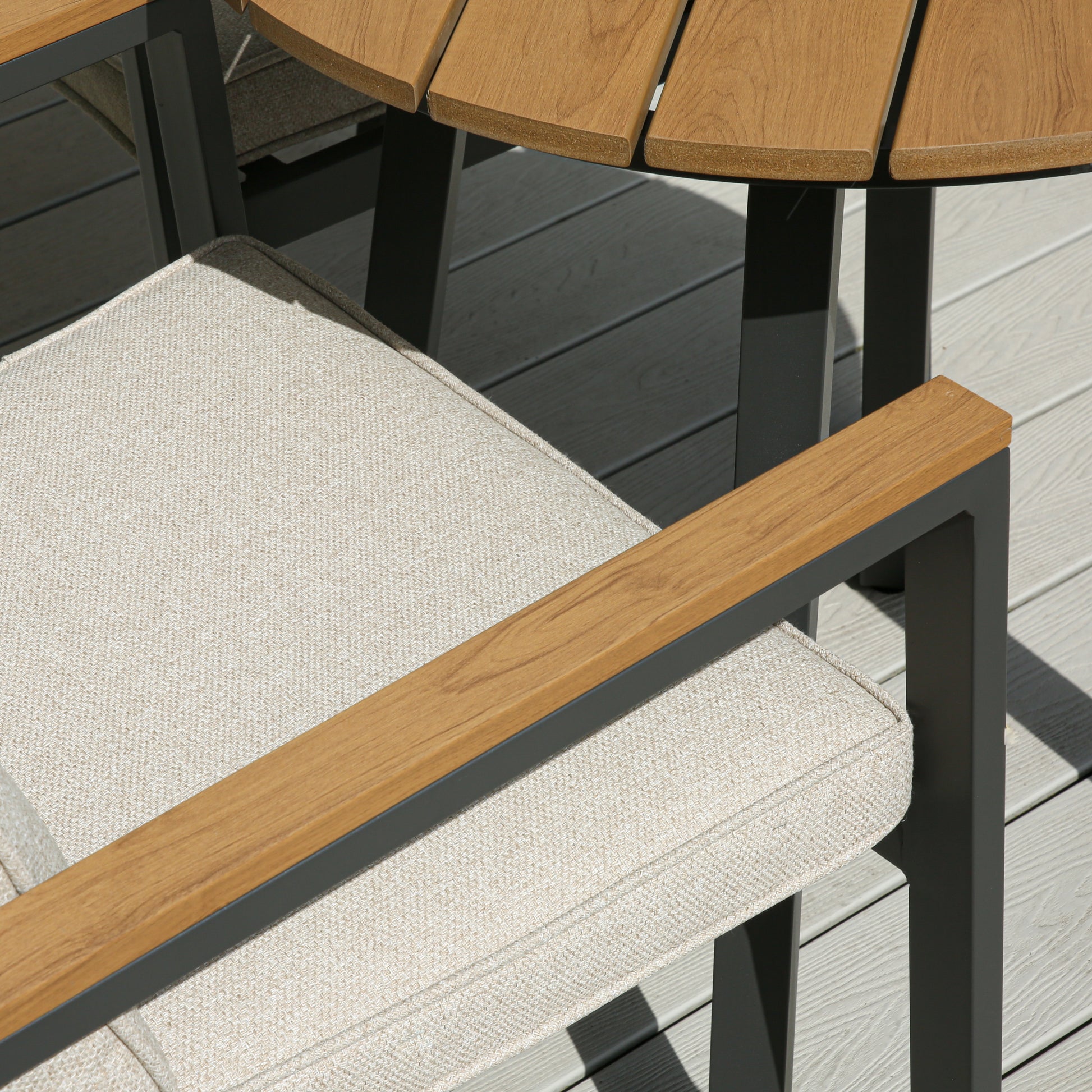 ENJOi Lisbon Bistro Set