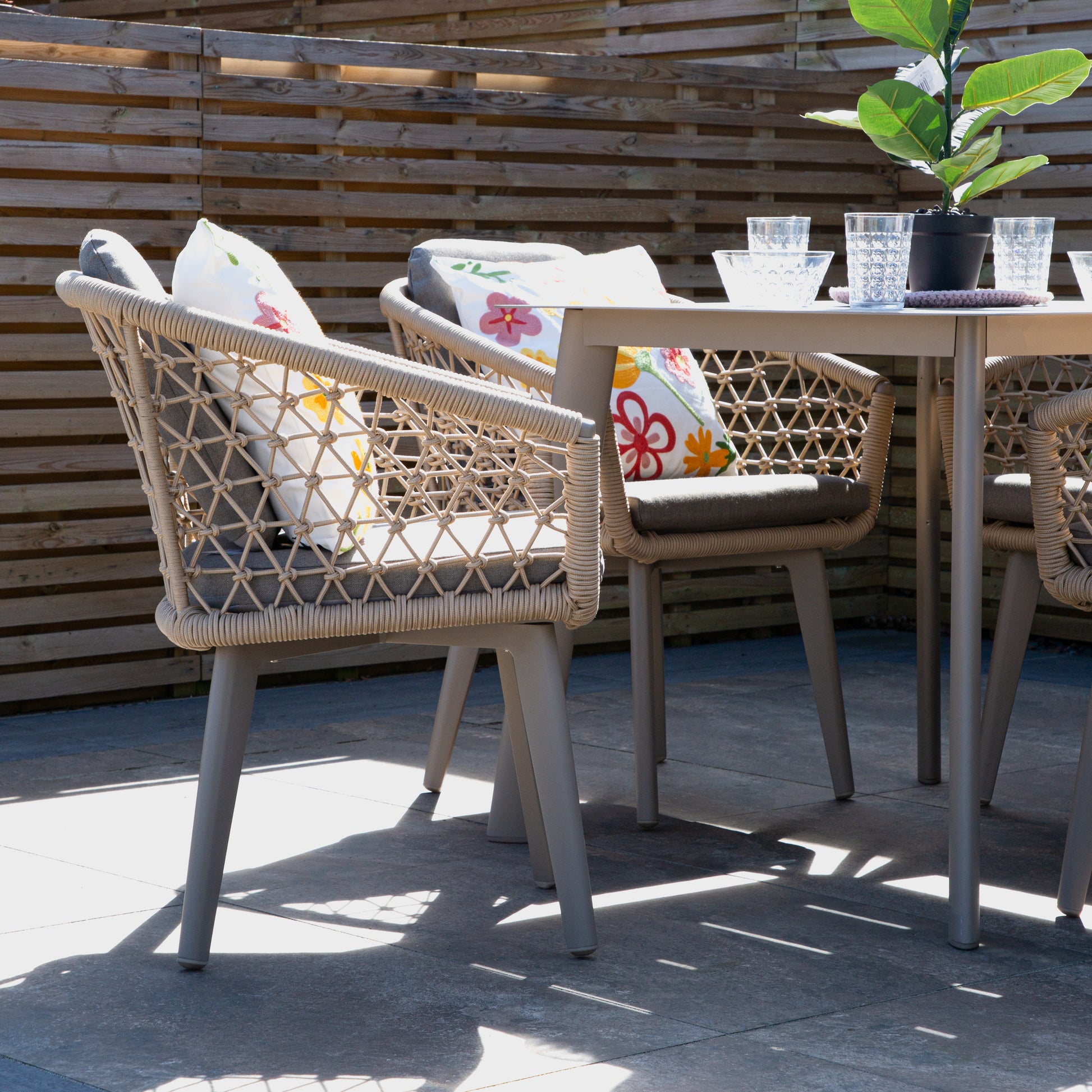 ENJOi Sydney Four Seat Set