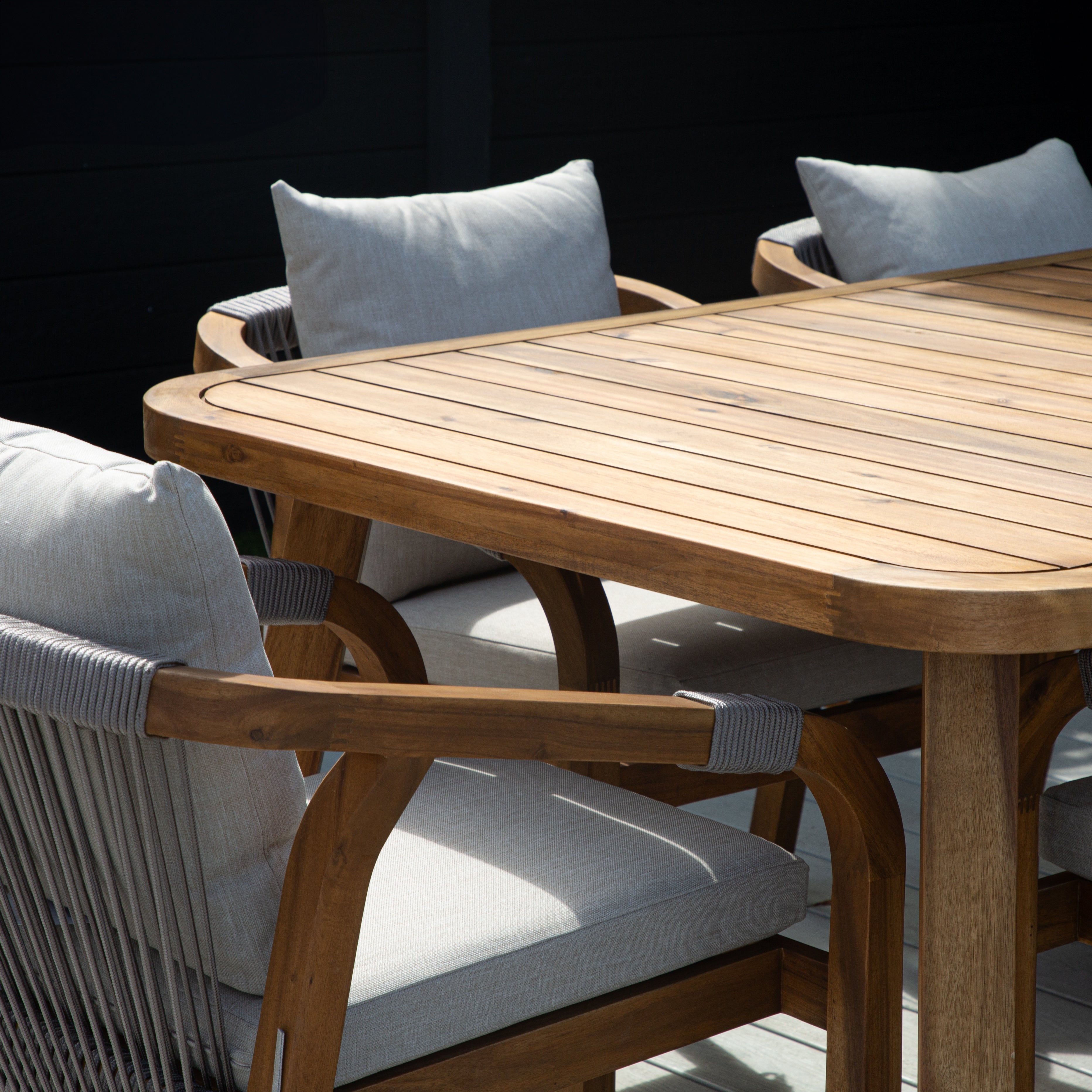 ENJOi Hanoi Six Seat Set