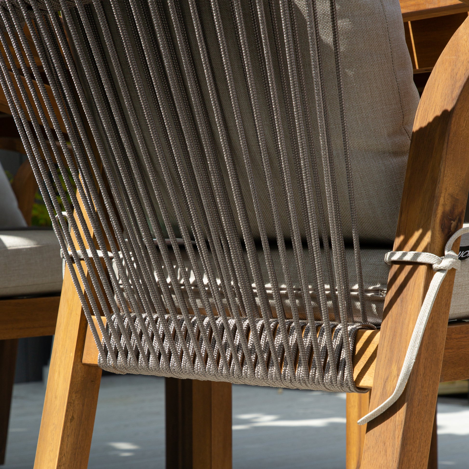 ENJOi Hanoi Six Seat Set