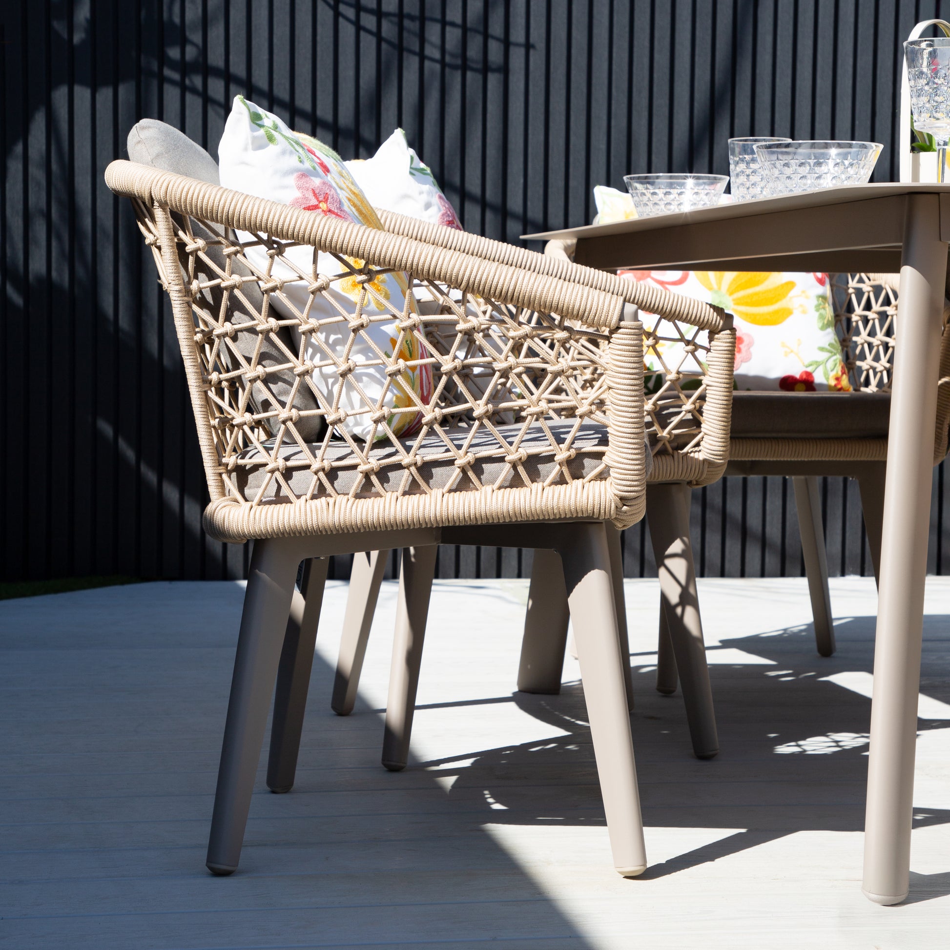 ENJOi Sydney Six Seat Set